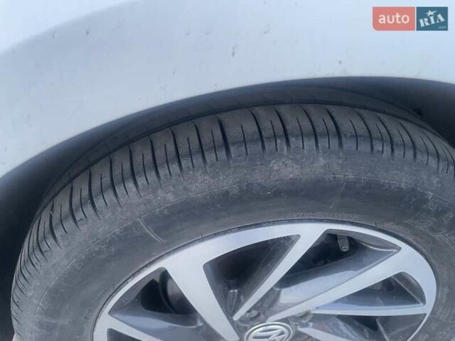 Білий Фольксваген Гольф, об'ємом двигуна 1.6 л та пробігом 216 тис. км за 13900 $, фото 13 на Automoto.ua