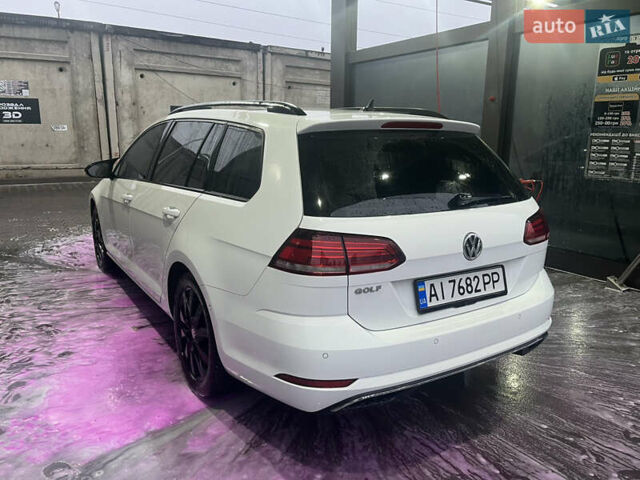 Белый Фольксваген Гольф, объемом двигателя 1.97 л и пробегом 216 тыс. км за 16900 $, фото 18 на Automoto.ua