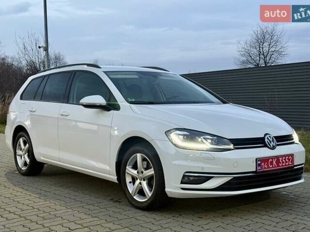 Белый Фольксваген Гольф, объемом двигателя 1.6 л и пробегом 182 тыс. км за 13950 $, фото 32 на Automoto.ua