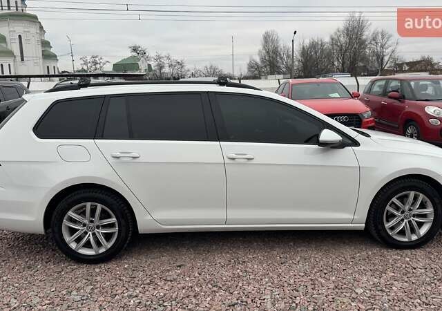 Білий Фольксваген Гольф, об'ємом двигуна 1.6 л та пробігом 281 тис. км за 11600 $, фото 7 на Automoto.ua