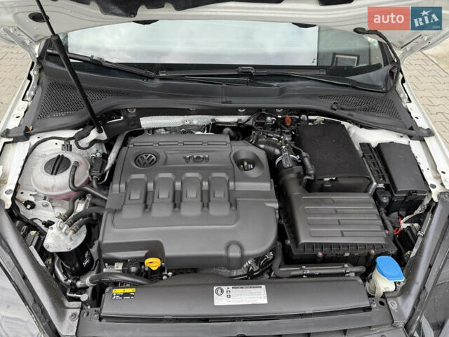 Білий Фольксваген Гольф, об'ємом двигуна 1.6 л та пробігом 190 тис. км за 15300 $, фото 7 на Automoto.ua
