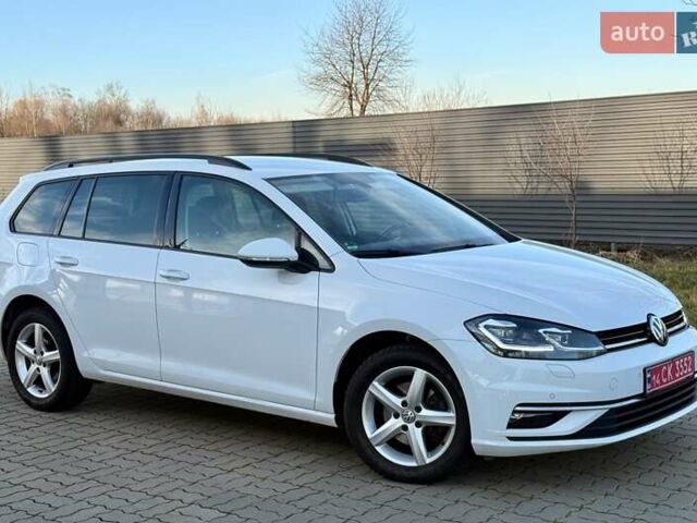 Белый Фольксваген Гольф, объемом двигателя 1.6 л и пробегом 182 тыс. км за 13950 $, фото 4 на Automoto.ua