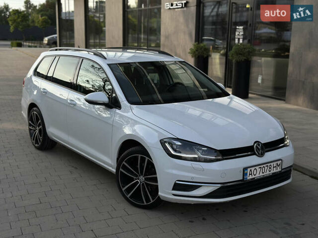 Білий Фольксваген Гольф, об'ємом двигуна 1.97 л та пробігом 290 тис. км за 14300 $, фото 1 на Automoto.ua