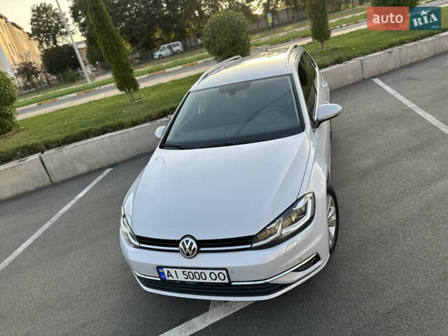 Белый Фольксваген Гольф, объемом двигателя 1.97 л и пробегом 182 тыс. км за 16150 $, фото 4 на Automoto.ua