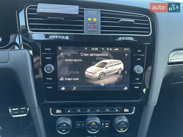 Білий Фольксваген Гольф, об'ємом двигуна 2 л та пробігом 199 тис. км за 17200 $, фото 24 на Automoto.ua