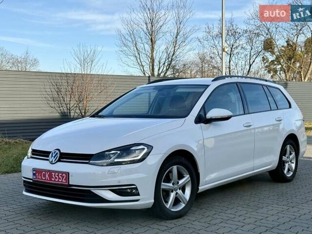 Белый Фольксваген Гольф, объемом двигателя 1.6 л и пробегом 182 тыс. км за 13950 $, фото 11 на Automoto.ua
