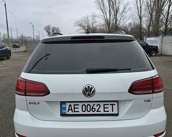 Белый Фольксваген Гольф, объемом двигателя 1.8 л и пробегом 102 тыс. км за 14900 $, фото 5 на Automoto.ua