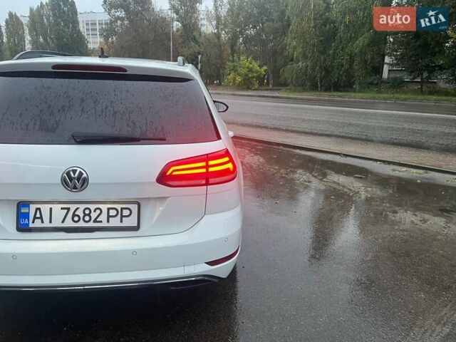 Белый Фольксваген Гольф, объемом двигателя 1.97 л и пробегом 216 тыс. км за 16900 $, фото 23 на Automoto.ua