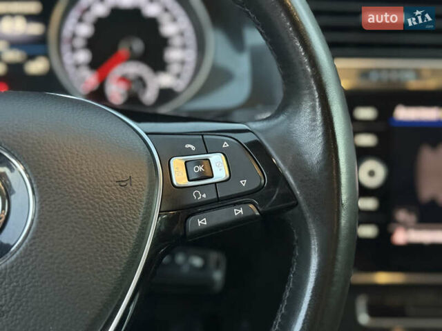 Белый Фольксваген Гольф, объемом двигателя 1.6 л и пробегом 240 тыс. км за 13200 $, фото 38 на Automoto.ua