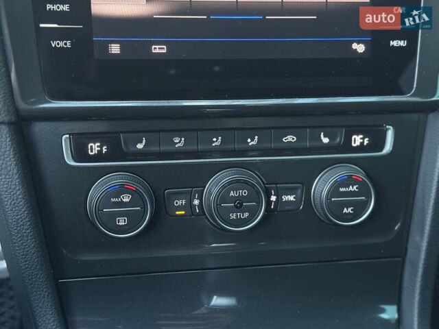 Белый Фольксваген Гольф, объемом двигателя 1.97 л и пробегом 352 тыс. км за 14999 $, фото 19 на Automoto.ua