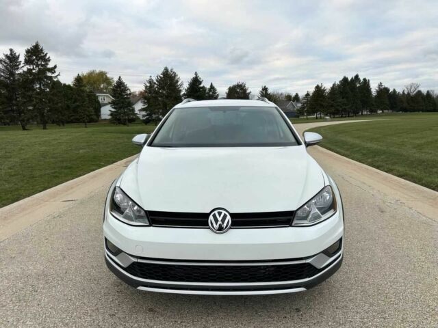 Белый Фольксваген Гольф, объемом двигателя 1.8 л и пробегом 66 тыс. км за 2300 $, фото 1 на Automoto.ua