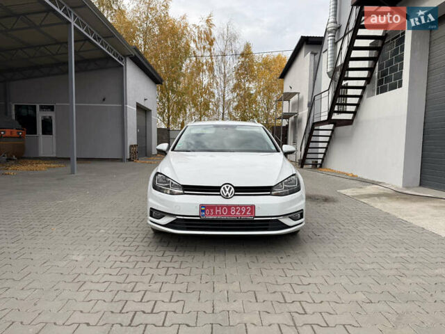 Білий Фольксваген Гольф, об'ємом двигуна 1.6 л та пробігом 190 тис. км за 15300 $, фото 4 на Automoto.ua
