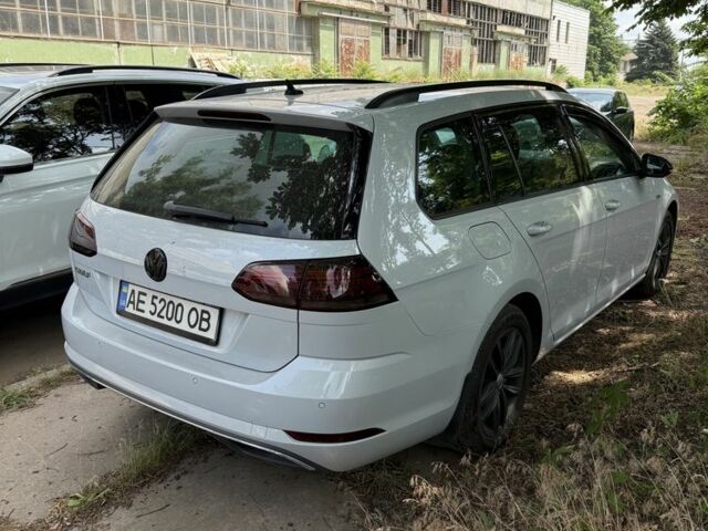 Білий Фольксваген Гольф, об'ємом двигуна 1.6 л та пробігом 245 тис. км за 14000 $, фото 10 на Automoto.ua