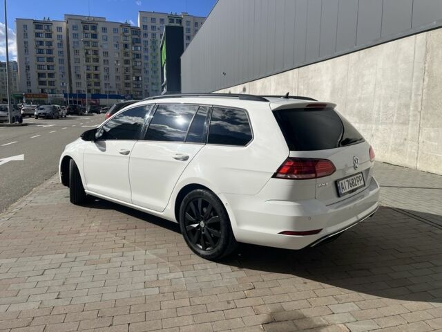 Белый Фольксваген Гольф, объемом двигателя 2 л и пробегом 117 тыс. км за 16400 $, фото 3 на Automoto.ua