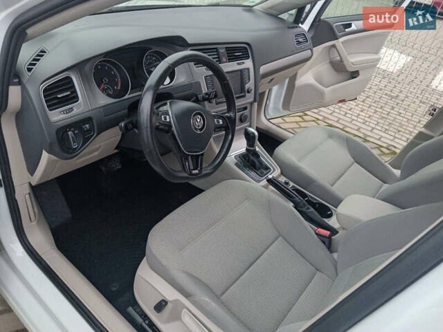 Белый Фольксваген Гольф, объемом двигателя 1.8 л и пробегом 167 тыс. км за 9750 $, фото 23 на Automoto.ua