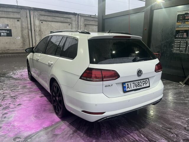 Белый Фольксваген Гольф, объемом двигателя 2 л и пробегом 117 тыс. км за 16400 $, фото 16 на Automoto.ua