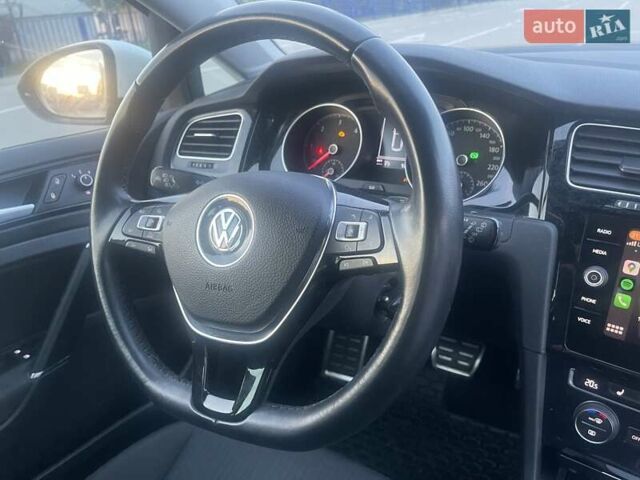 Білий Фольксваген Гольф, об'ємом двигуна 1.6 л та пробігом 216 тис. км за 13900 $, фото 8 на Automoto.ua