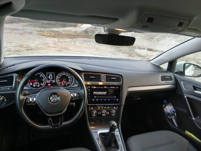 Белый Фольксваген Гольф, объемом двигателя 1.6 л и пробегом 189 тыс. км за 12900 $, фото 13 на Automoto.ua