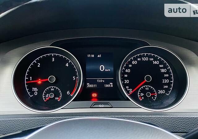 Белый Фольксваген Гольф, объемом двигателя 1.6 л и пробегом 205 тыс. км за 13900 $, фото 17 на Automoto.ua