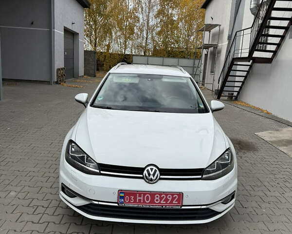 Білий Фольксваген Гольф, об'ємом двигуна 1.6 л та пробігом 190 тис. км за 15300 $, фото 3 на Automoto.ua