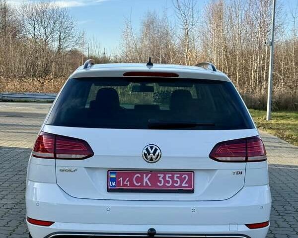 Белый Фольксваген Гольф, объемом двигателя 1.6 л и пробегом 182 тыс. км за 13950 $, фото 18 на Automoto.ua