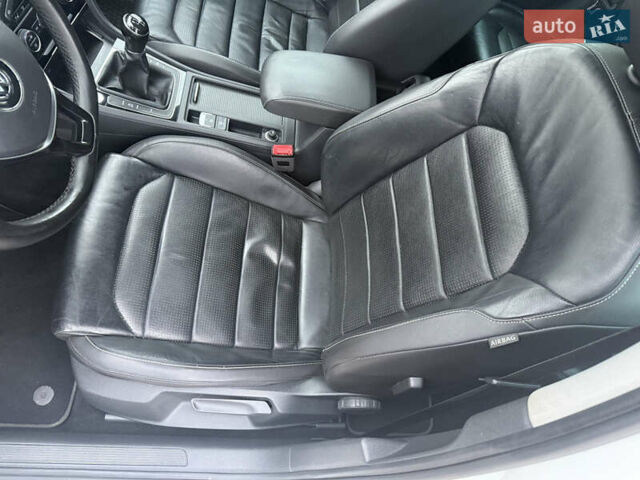 Білий Фольксваген Гольф, об'ємом двигуна 1.6 л та пробігом 223 тис. км за 14250 $, фото 41 на Automoto.ua