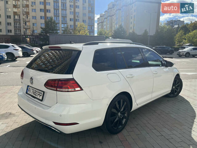 Белый Фольксваген Гольф, объемом двигателя 1.97 л и пробегом 216 тыс. км за 16900 $, фото 4 на Automoto.ua