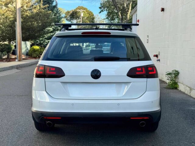 Белый Фольксваген Гольф, объемом двигателя 1.8 л и пробегом 53 тыс. км за 7500 $, фото 5 на Automoto.ua