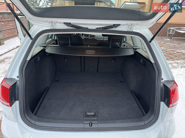 Білий Фольксваген Гольф, об'ємом двигуна 1.6 л та пробігом 290 тис. км за 11990 $, фото 40 на Automoto.ua