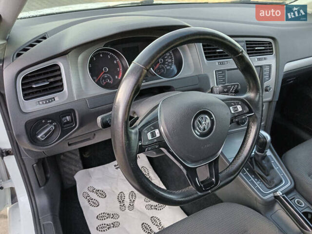 Білий Фольксваген Гольф, об'ємом двигуна 1.8 л та пробігом 183 тис. км за 9750 $, фото 27 на Automoto.ua