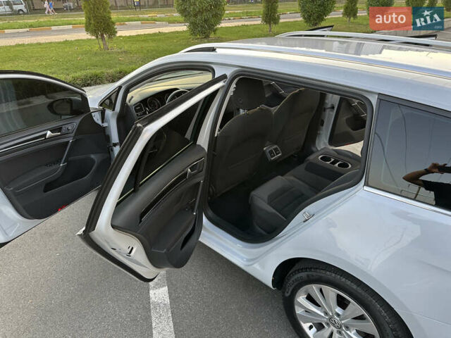 Белый Фольксваген Гольф, объемом двигателя 1.97 л и пробегом 182 тыс. км за 16150 $, фото 37 на Automoto.ua