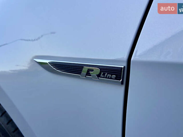 Белый Фольксваген Гольф, объемом двигателя 1.6 л и пробегом 233 тыс. км за 13599 $, фото 34 на Automoto.ua