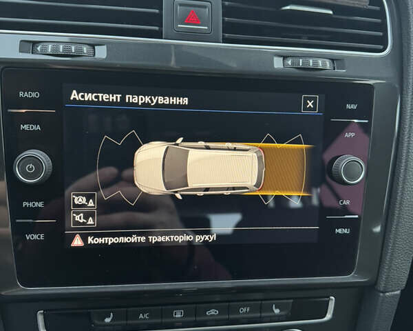 Білий Фольксваген Гольф, об'ємом двигуна 1.6 л та пробігом 290 тис. км за 11990 $, фото 35 на Automoto.ua