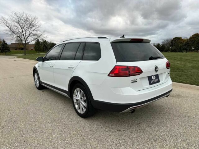 Белый Фольксваген Гольф, объемом двигателя 1.8 л и пробегом 66 тыс. км за 2300 $, фото 4 на Automoto.ua