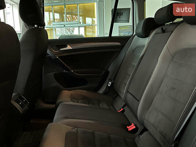 Білий Фольксваген Гольф, об'ємом двигуна 1.97 л та пробігом 264 тис. км за 14699 $, фото 18 на Automoto.ua