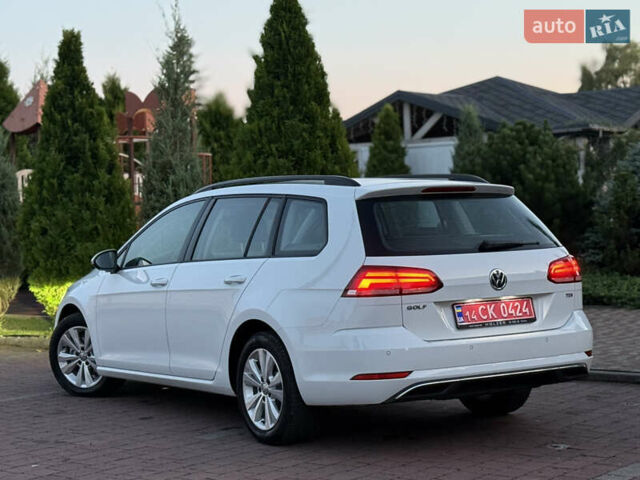 Белый Фольксваген Гольф, объемом двигателя 1.6 л и пробегом 240 тыс. км за 13200 $, фото 70 на Automoto.ua