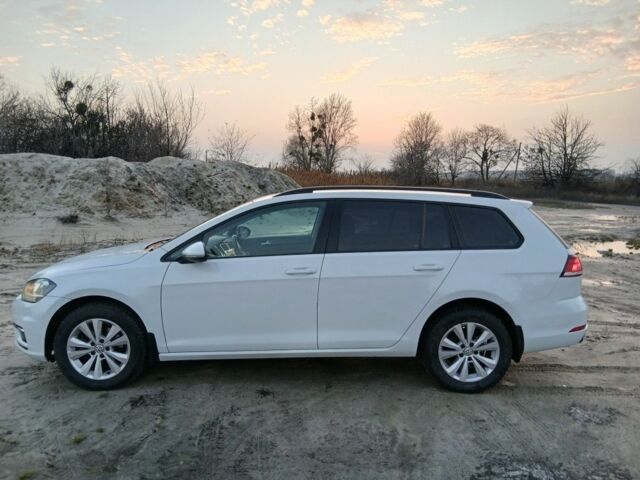 Белый Фольксваген Гольф, объемом двигателя 1.6 л и пробегом 189 тыс. км за 12900 $, фото 2 на Automoto.ua