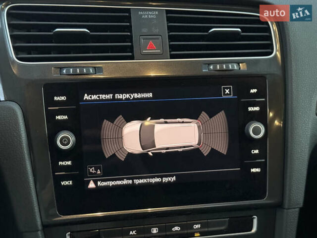 Белый Фольксваген Гольф, объемом двигателя 1.6 л и пробегом 240 тыс. км за 13200 $, фото 34 на Automoto.ua