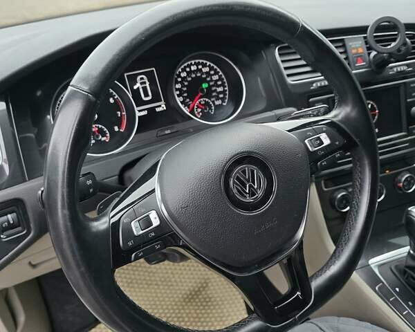 Белый Фольксваген Гольф, объемом двигателя 1.8 л и пробегом 102 тыс. км за 14900 $, фото 14 на Automoto.ua