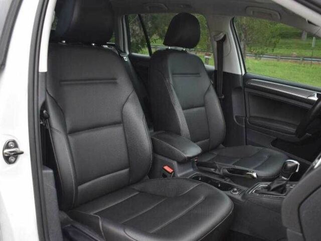 Білий Фольксваген Гольф, об'ємом двигуна 1.8 л та пробігом 100 тис. км за 10300 $, фото 6 на Automoto.ua