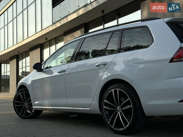 Білий Фольксваген Гольф, об'ємом двигуна 1.97 л та пробігом 290 тис. км за 14300 $, фото 11 на Automoto.ua