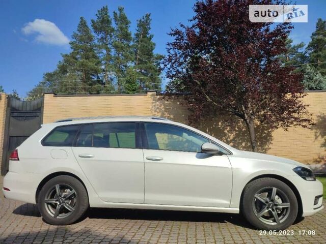 Білий Фольксваген Гольф, об'ємом двигуна 1.6 л та пробігом 213 тис. км за 14500 $, фото 30 на Automoto.ua