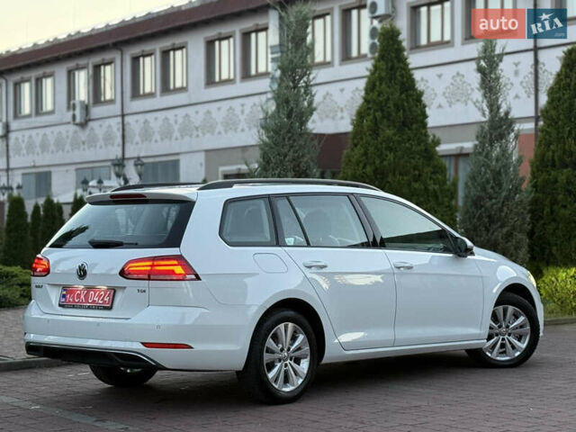 Белый Фольксваген Гольф, объемом двигателя 1.6 л и пробегом 240 тыс. км за 13200 $, фото 44 на Automoto.ua