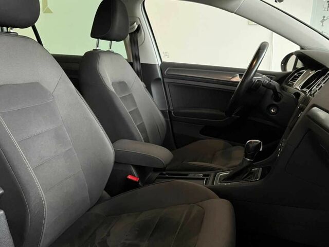 Білий Фольксваген Гольф, об'ємом двигуна 2 л та пробігом 264 тис. км за 14699 $, фото 19 на Automoto.ua