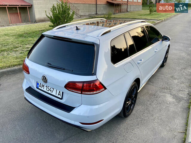 Белый Фольксваген Гольф, объемом двигателя 1.6 л и пробегом 233 тыс. км за 13599 $, фото 12 на Automoto.ua