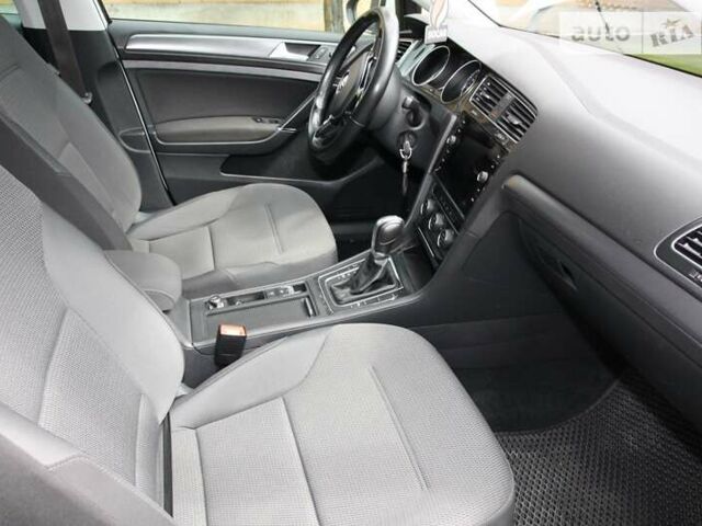 Білий Фольксваген Гольф, об'ємом двигуна 1.6 л та пробігом 213 тис. км за 14500 $, фото 47 на Automoto.ua