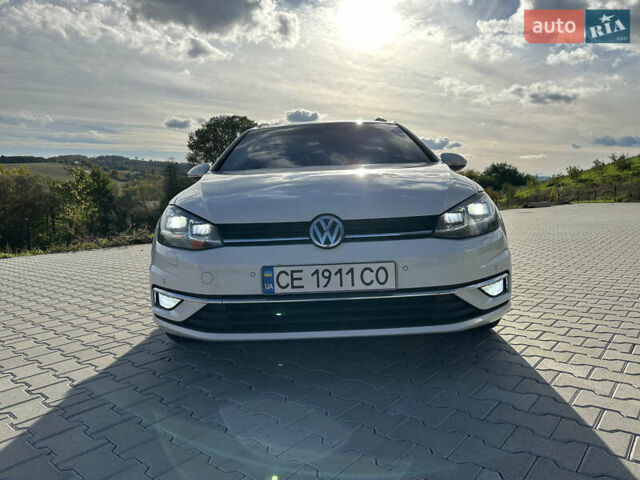 Білий Фольксваген Гольф, об'ємом двигуна 2 л та пробігом 199 тис. км за 17200 $, фото 28 на Automoto.ua