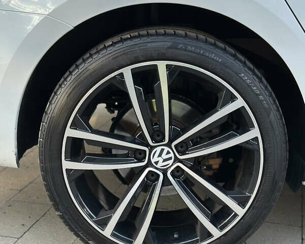 Білий Фольксваген Гольф, об'ємом двигуна 1.97 л та пробігом 290 тис. км за 14300 $, фото 16 на Automoto.ua