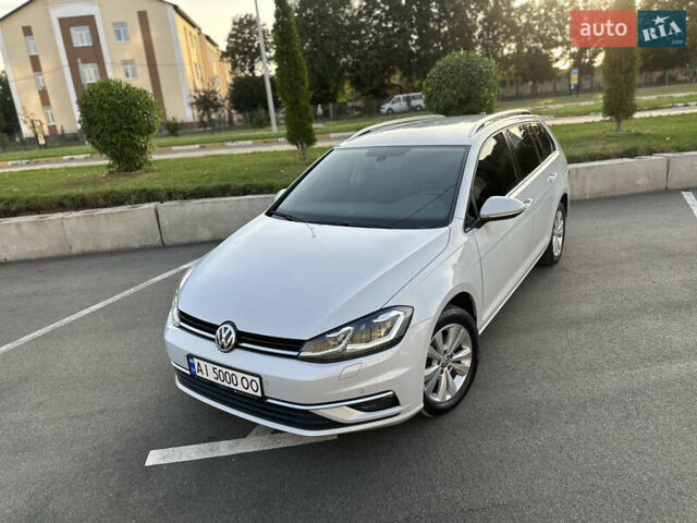 Белый Фольксваген Гольф, объемом двигателя 1.97 л и пробегом 182 тыс. км за 16150 $, фото 1 на Automoto.ua