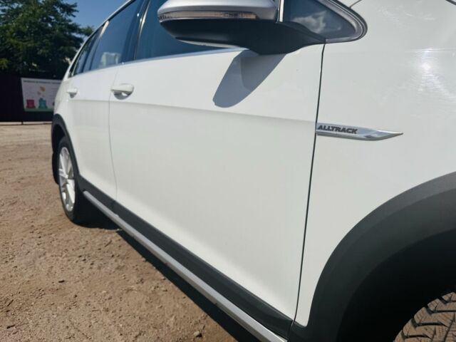 Білий Фольксваген Гольф, об'ємом двигуна 1.8 л та пробігом 107 тис. км за 15000 $, фото 16 на Automoto.ua